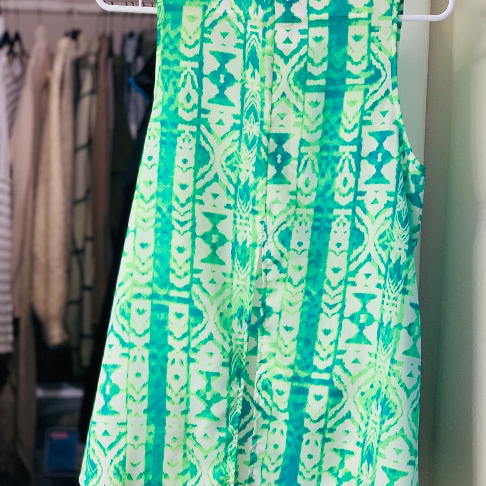Vestique tank